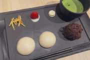 【画像】「自分でお餅にあんこやイチゴを挟むカフェ」、ガチで美味そう