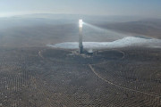 イスラエル「俺達の国にこんな凄い発電所があると知ってたかい？」