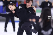 【写真】公開リハーサルで演技する 宇野昌磨 さんと 本田真凜 さん