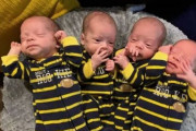 世界で72例しかない一卵性4つ子が誕生「そっくりすぎて誰が誰だか…」と母親　アメリカ