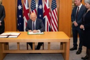 原潜取得で米英と情報共有、豪で安全保障の枠組み「オーカス」で文書調印！
