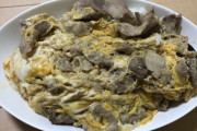 初めて親子丼作ったんだが控えめにいって見た目がゴミになった（※画像あり）