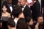 カンヌ国際映画祭で韓国の人気歌手IUにぶつかったフランス人女性、「人種差別だ」と批判され謝罪  [5/28]