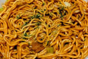 焼きそばって「ペヤング」と「UFO」どっちの方が旨いの？