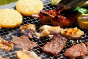 【民度】川にレジャー客押し寄せキャンプやBBQ、ゴミ放置にトイレを貸さない住民に暴言←？？？ｗｗｗ