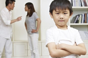 小四子供「パパとママの喧嘩ってだいたいママが悪いよね」まともな子供ならどっちが悪いか分かるよね