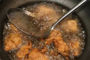 【画像】ご家庭の唐揚げを極めてしまったものだが、ここに記録を残す