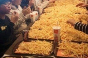 フレッシュネスバーガー「うちはマクドナルドと違ってとてと増量しますよ。敢えて、ね？(微笑)」←これ