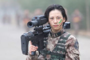 女性に狙撃手ができるのか？中国陸軍の沈夢さんが男性兵士に交じり訓練！