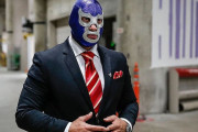 謎の覆面レスラー「青い悪魔二世」がメキシコの区長に立候補！ 素性を隠したまま自治体運営を行うと宣言ｗｗｗｗ