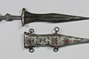 出土した「サビの塊」を9ヶ月磨いたら2000年前の古代ローマ戦士の短剣だった！