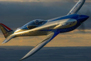「世界最速」の全電動航空機を開発、最高時速６２３キロを記録　英ロールスロイス