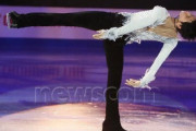 【投稿】スピンの途中です「人とは思えないこの姿勢でこの美」「羽生の演技が見たくなった」
