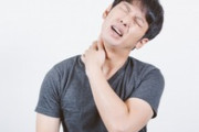 ピップエレキバンって効くの？ 日本人80％の人が肩こりを感じている
