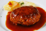 「ハンバーグを焼く時に真ん中に氷を突っ込んだら友人にびっくりされた。みんなしないの？」