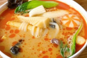 【朗報】麻辣湯（マーラータン）、女向け二郎と化す