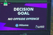 【プレミアリーグ】「なんてこった…」三笘薫、起死回生の同点ヘッドにデゼルビ監督が秀逸リアクション 「笑っちゃう」「まさかのヘディング」ファンも騒然