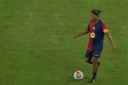 【動画】ロナウジーニョ、年を取ってお腹が出てもエラシコのキレが凄い