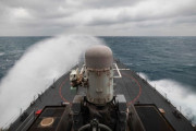 米海軍のミサイル駆逐艦2隻が台湾海峡を通航…中国反発「断固反対」！