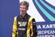 １５歳のロシア人カートドライバー、自身が優勝したレースの表彰台でナチス式敬礼か |  日本のお子さんもですね