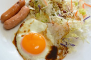 【朗報】目玉焼きにかけるもの、満場一致してしまうｗｗｗｗｗ