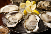 義父「牡蠣の名産地に嫁いできたのに牡蠣が食べられないなんておかしい。」