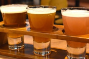 女「ビールにはうるさいよ私」ワイ「エールとラガーどっち好き?」女「クラフトビールとかかな」