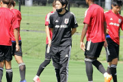 【侍ジャパン】サッカー元日本代表・内田篤人氏が初始球式で１０９キロ「マジうれしかった」