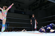【動画】フワちゃん、プロレスでも調子に乗り始めて審判にブチ切れられるwwwwwwwwwww