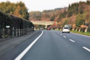 市販車は120km/hリミッター強制搭載して売るべき←これ論破できないだろ