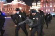 【動画】ロシア、反戦デモ！プーチンは参加して拘束された者を軍隊に徴兵する法案に❓❗