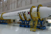 「我が国のヌリ号ロケットは94.1%が国産部品」「ロシア技術者の捨てた書類や油を夜通し分析」…韓国メディア！