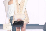 乃木坂46遠藤さくら、ヒロイン級のキュートさ　クラシカルコーデ×極上スマイルで魅了
