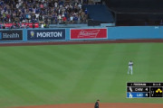 MLBで9回裏同点無死満塁の場面で外野後方のフライを一切追わずに諦めたことが物議を醸してるけど