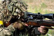 ロシア軍将官がバタバタと、活躍が目立つスナイパー…ウクライナ戦争で狙撃手をサポートする「観測手」って何？