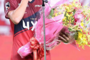 鹿島の内田篤人が貫いた美学…”奇跡ラストマッチ”の感動スピーチで明かした32歳で電撃引退した理由とは？