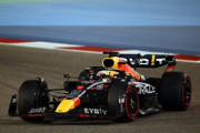 F1バーレーンGP決勝：レッドブル「2台とも燃料ポンプに問題を抱えたようだ」