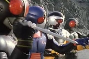 【悲報】仮面ライダーBLACK、ベルトを壊され宇宙空間に放出される