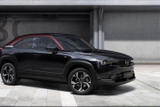 【マツダ】新型ロータリーエンジン搭載のPHEV「MX-30 e-SKYACTIV R-EV」を日本初公開