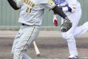 阪神・秋山　開幕候補の右腕が2回無失点　「先輩」福留との14球勝負で見せ場作り、手応え得た