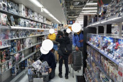 【画像】ガンプラ売り場、もうめちゃくちゃ