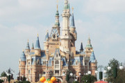 上海ディスニーランド、客がいるのに突然閉鎖を発表「今いる人はPCR検査で陰性じゃないと出られない」