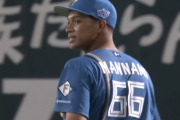 日ハム・万波中正がライトゴロ達成　鷹・海野は天仰ぎ悔しさあらわ…爆肩に球場騒然