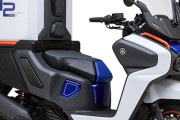 ヤマハが新型「水素エンジンスクーター」を初公開、トヨタと共同開発中の「H2 Buddy Porter Concept」をJapan Mobility Show 2025で披露