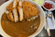 カツカレー以外に「美味いもの+美味いもの」で成功してる食い物ないよな