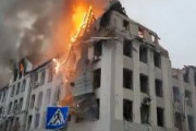 【速報】ロシア軍がハリコフの警察本部を攻撃（動画あり）