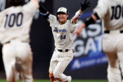 日本ハム　サヨナラ勝ちで勝率5割復帰　延長10回、田宮が決めた！新庄監督もバンザイ！