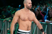 セザーロがWWEを契約満了で退団