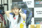【乃木坂46】齋藤飛鳥、Tシャツの袖からなんか見えてる・・・