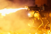 【動画】アメリカで販売された“火を噴く犬”ロボットが物議「いろいろ燃やしかねない」